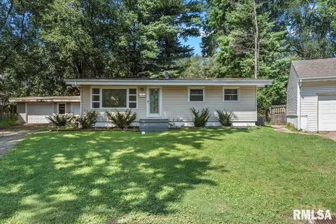 1706 E Pickett St, Springfield, IL 62703