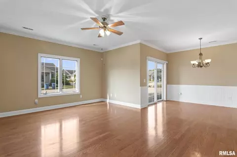 Living - 3401 Pinyon Dr, Springfield, IL 62711 photo 1 of 3