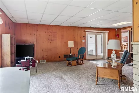 2112 Faringdon Rd, Springfield, IL 62702 photo 17