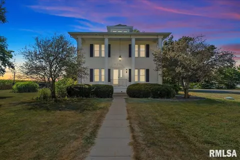 15189 Lead Line Rd, Waverly, IL 62692