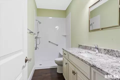 3700 Doe Run Trl, Springfield, IL 62711 photo 4