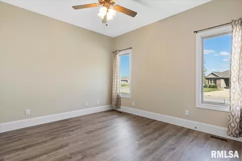 3700 Doe Run Trl, Springfield, IL 62711 photo 6
