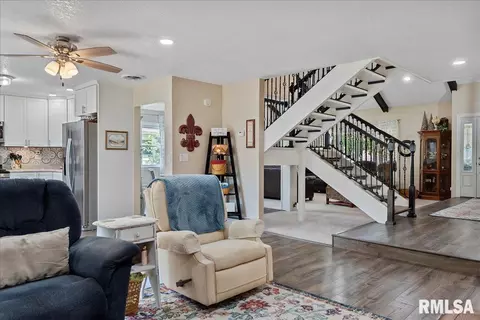 209 Kemmerer St, Assumption, IL 62510 photo 15