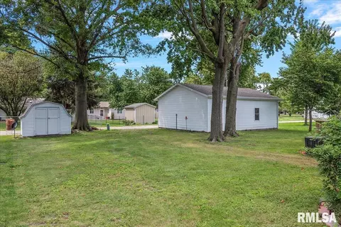 209 Kemmerer St, Assumption, IL 62510 photo 39
