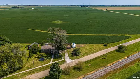 426 Main St, Emden, IL 62635
