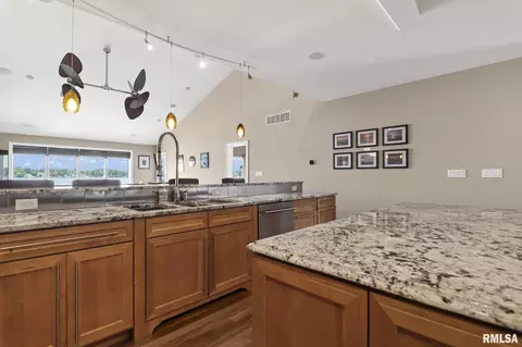 315 Harbor Point Pl, Springfield, IL 62712 photo 18
