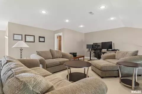 315 Harbor Point Pl, Springfield, IL 62712 photo 39