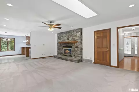 700 Teal Dr, Springfield, IL 62707 photo 17