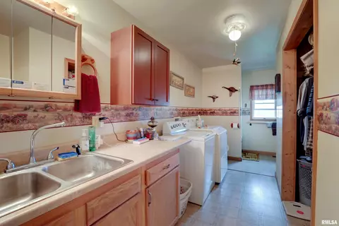 672 N 3000th Ave, Sutter, IL 62373 photo 7