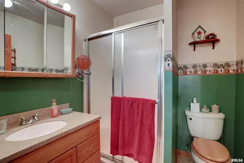 672 N 3000th Ave, Sutter, IL 62373 photo 12