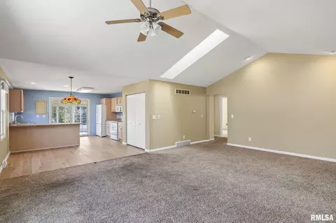 7200 Preston Dr, Springfield, IL 62711 photo 10