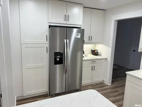 142 Exmore Dr, Springfield, IL 62704 photo 4