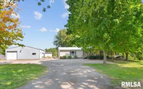 4134 N 8th St, Springfield, IL 62707