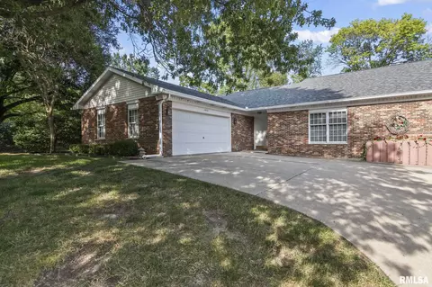 1808 Cherry Rd, Springfield, IL 62704