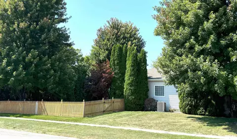 3800 Thackeray Dr, Springfield, IL 62711 photo 28