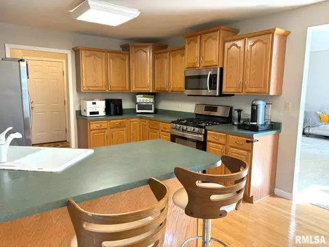3800 Thackeray Dr, Springfield, IL 62711 photo 8