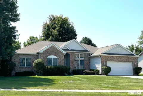 3800 Thackeray Dr, Springfield, IL 62711