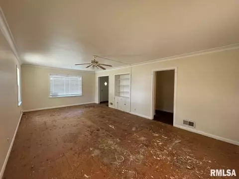2012 E Cook St, Springfield, IL 62703 photo 9