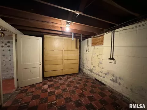 2012 E Cook St, Springfield, IL 62703 photo 27
