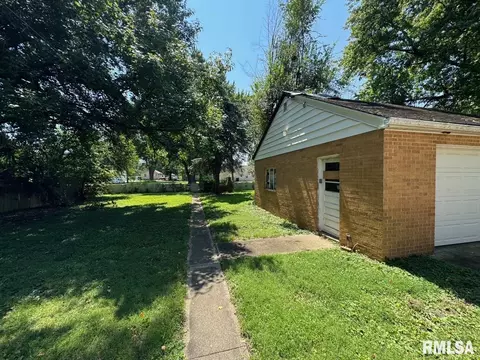 2012 E Cook St, Springfield, IL 62703 photo 30