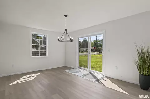1105 N 32nd St, Springfield, IL 62702 photo 12