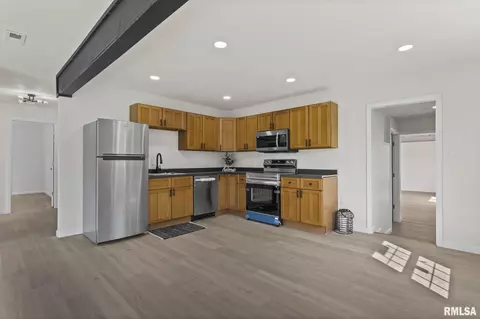 1105 N 32nd St, Springfield, IL 62702 photo 10