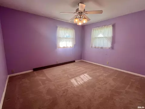 Bedroom - 205 Maple St, Abingdon, IL 61410 photo 1 of 7