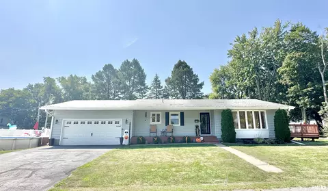 601 E Girard Ave, Monmouth, IL 61462