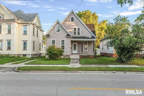 325 E College Ave, Jacksonville, IL 62650