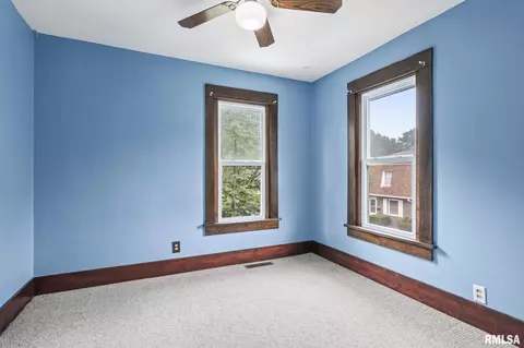 211 S Walnut St, Springfield, IL 62704 photo 24