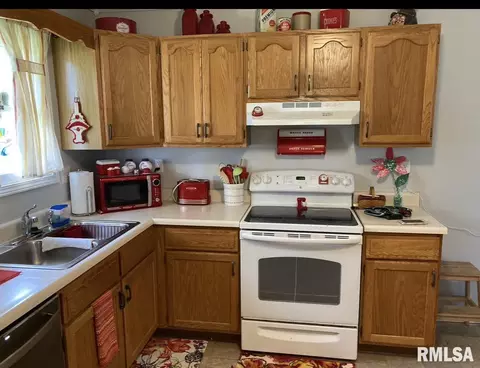 Kitchen - 3012 Terra Ct, Springfield, IL 62707 photo 1 of 2