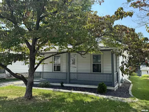1031 N 18th St, Quincy, IL 62301