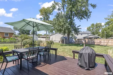 1527 E Walnut St, Chatham, IL 62629 photo 25