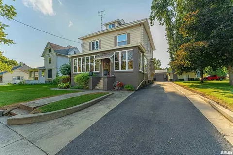 331 N Union St, Lincoln, IL 62656