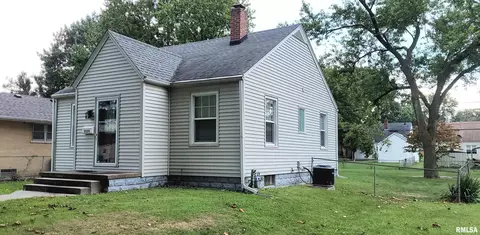 2220 E Grandview Ave, Springfield, IL 62702 photo 2