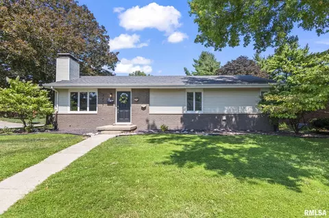 2217 Winnebago Dr, Springfield, IL 62702 photo 2
