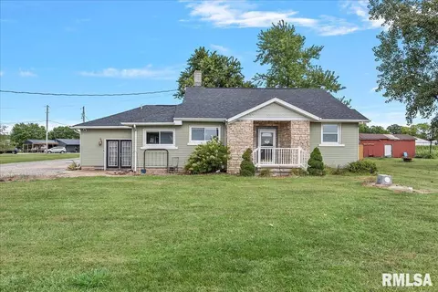 30522 Henry Rd, Girard, IL 62640