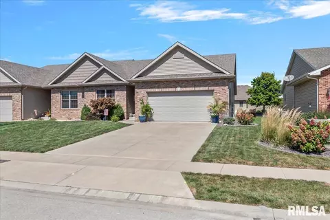 4821 Chestnut Dr, Springfield, IL 62711 photo 3