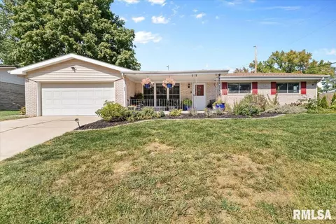 59 Mesa Dr, Springfield, IL 62702
