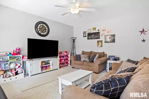 59 Mesa Dr, Springfield, IL 62702 photo 8