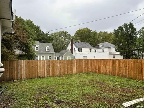 612 S State St, Springfield, IL 62704 photo 28