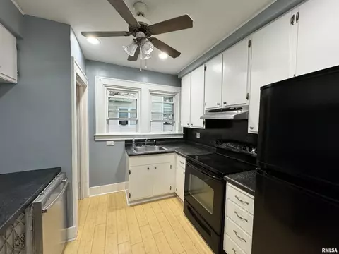 612 S State St, Springfield, IL 62704 photo 9