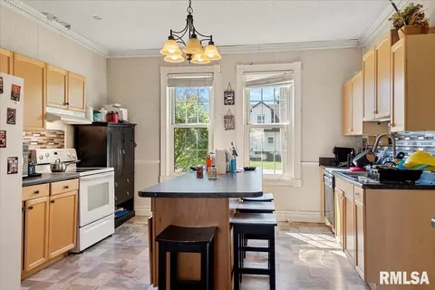 Kitchen - 202 E Birch St, New Berlin, IL 62670 photo 1 of 2