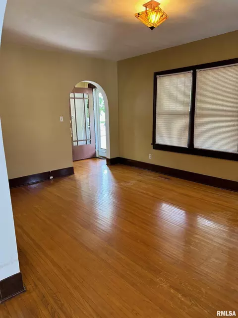 1720 S State St, Springfield, IL 62704 photo 3