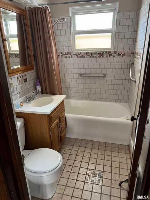 1720 S State St, Springfield, IL 62704 photo 9