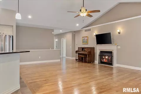 2212 A Charlack Ave, Springfield, IL 62704 photo 7