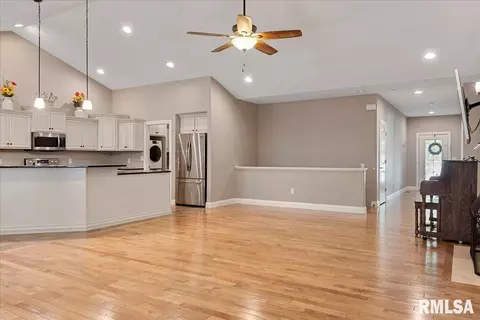 2212 A Charlack Ave, Springfield, IL 62704 photo 6