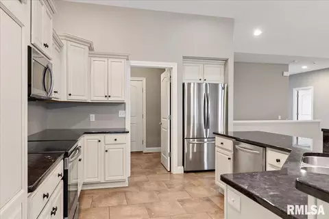 2212 A Charlack Ave, Springfield, IL 62704 photo 11