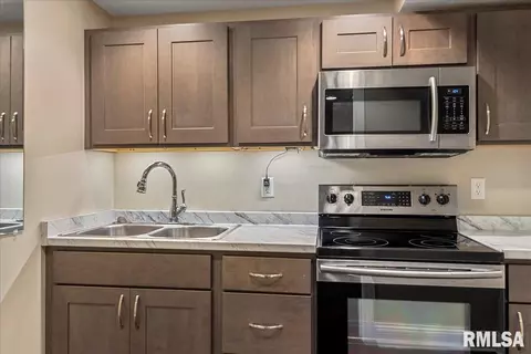 2212 A Charlack Ave, Springfield, IL 62704 photo 30