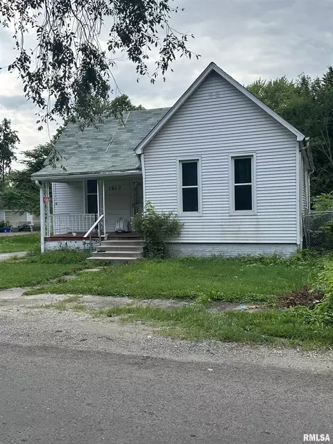 1917 S 14th St, Springfield, IL 62703